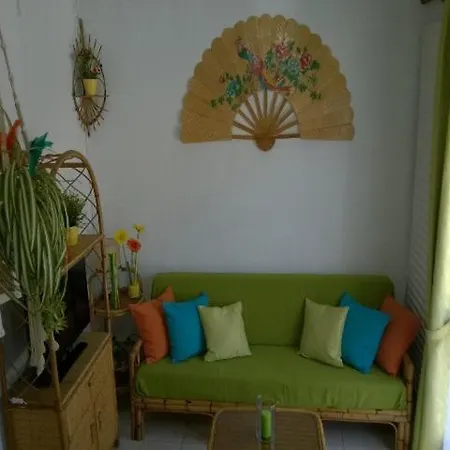 ヴィラ 6 Pers, 1 Chambre, 1 Mezzanine, Rdj, Piscine Et Parking Au Calme De La Pinede - Ref Para21