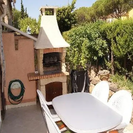 6 Pers, 1 Chambre, 1 Mezzanine, Rdj, Piscine Et Parking Au Calme De La Pinede - Ref Para21 *